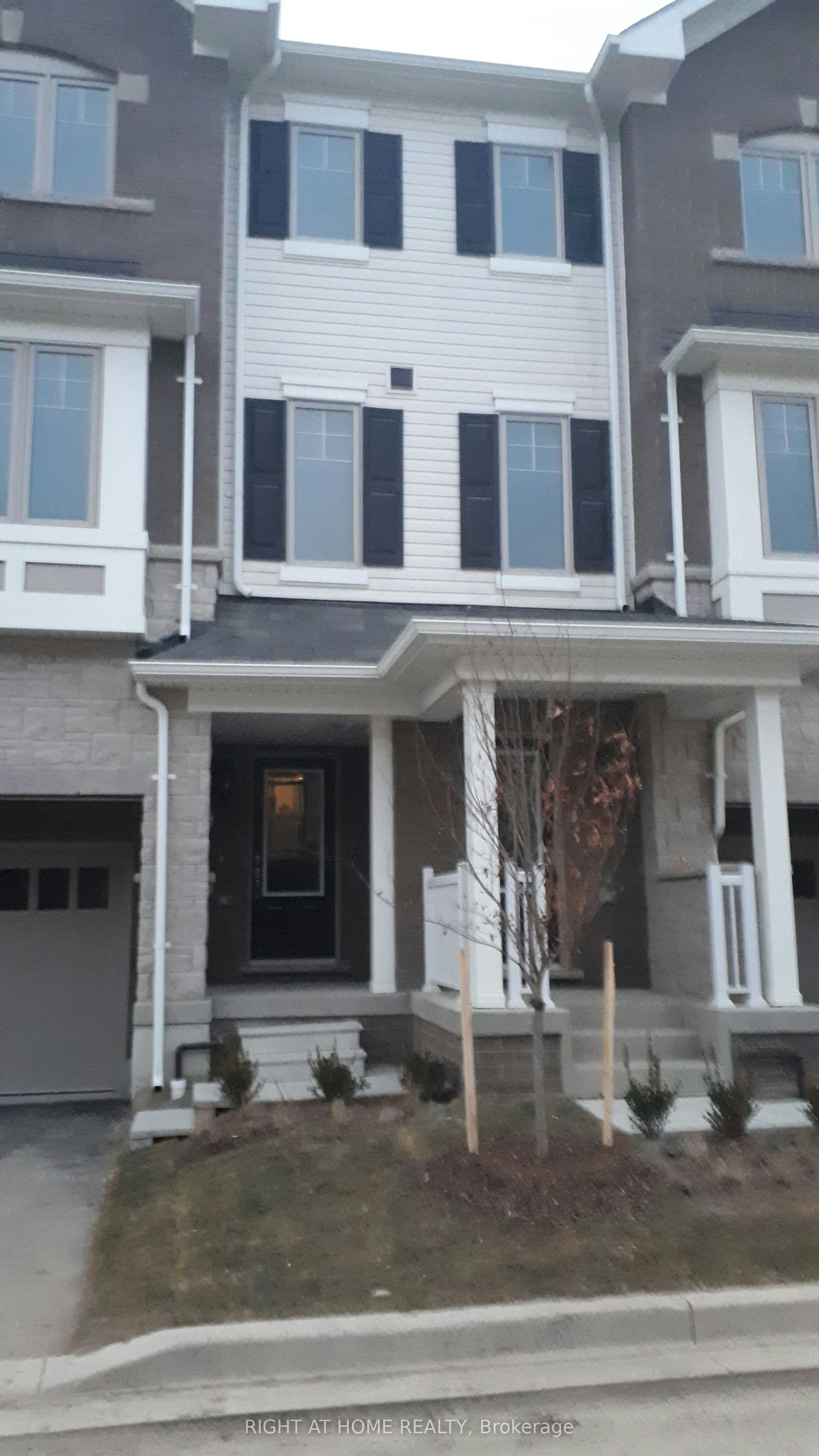 124 Hibiscus Lane, Hamilton, ON, L8K 5J3