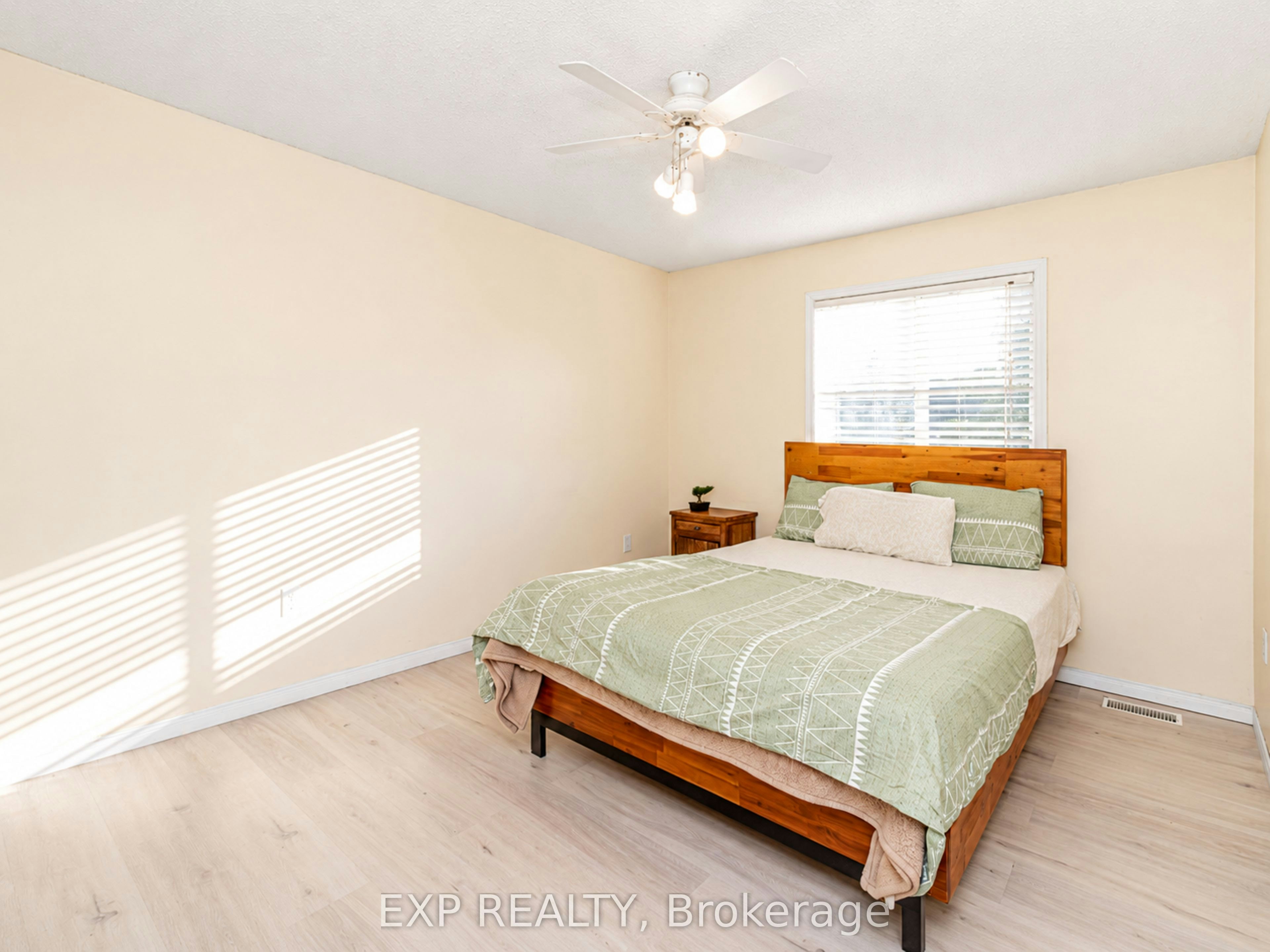 641 Royal Fern Street, Waterloo, ON, N2V 2P6 - 11