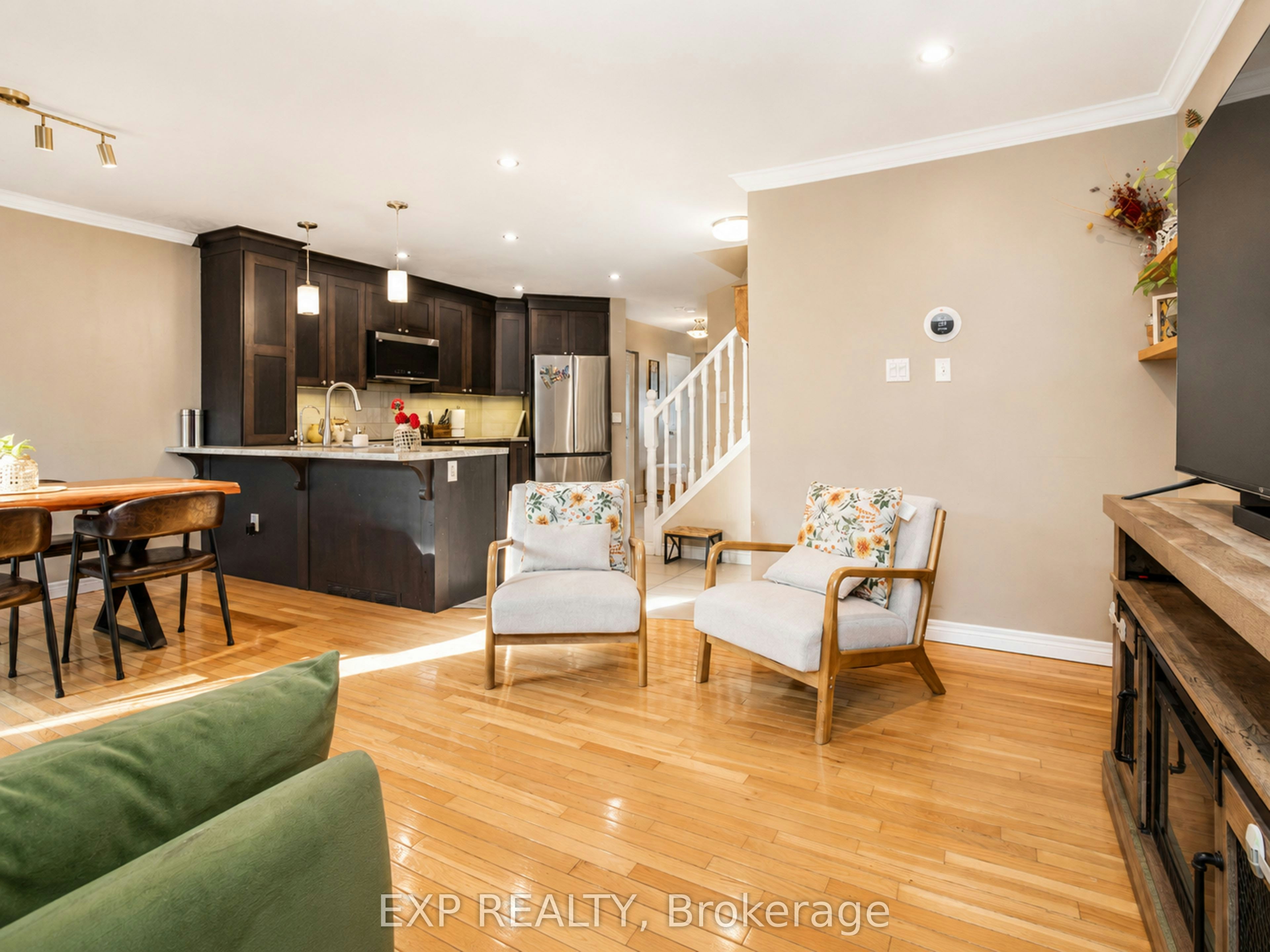 641 Royal Fern Street, Waterloo, ON, N2V 2P6 - 7