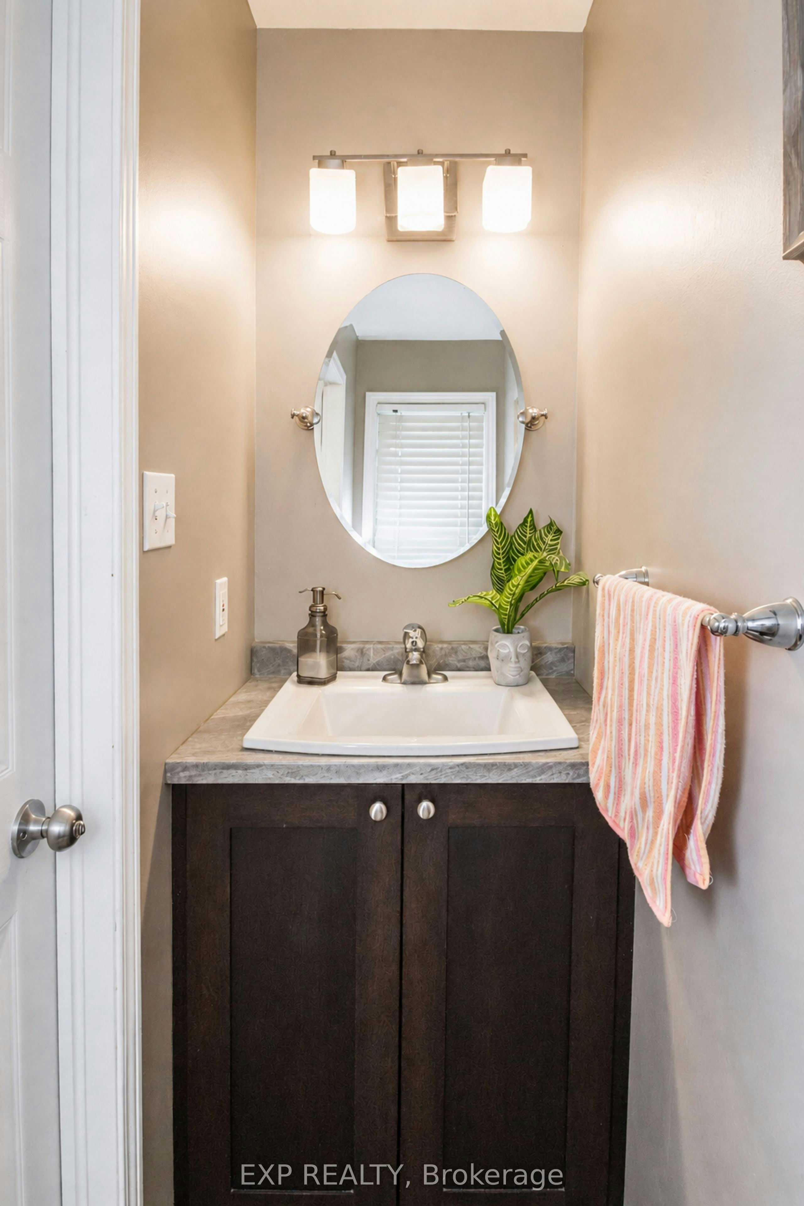 641 Royal Fern Street, Waterloo, ON, N2V 2P6 - 10