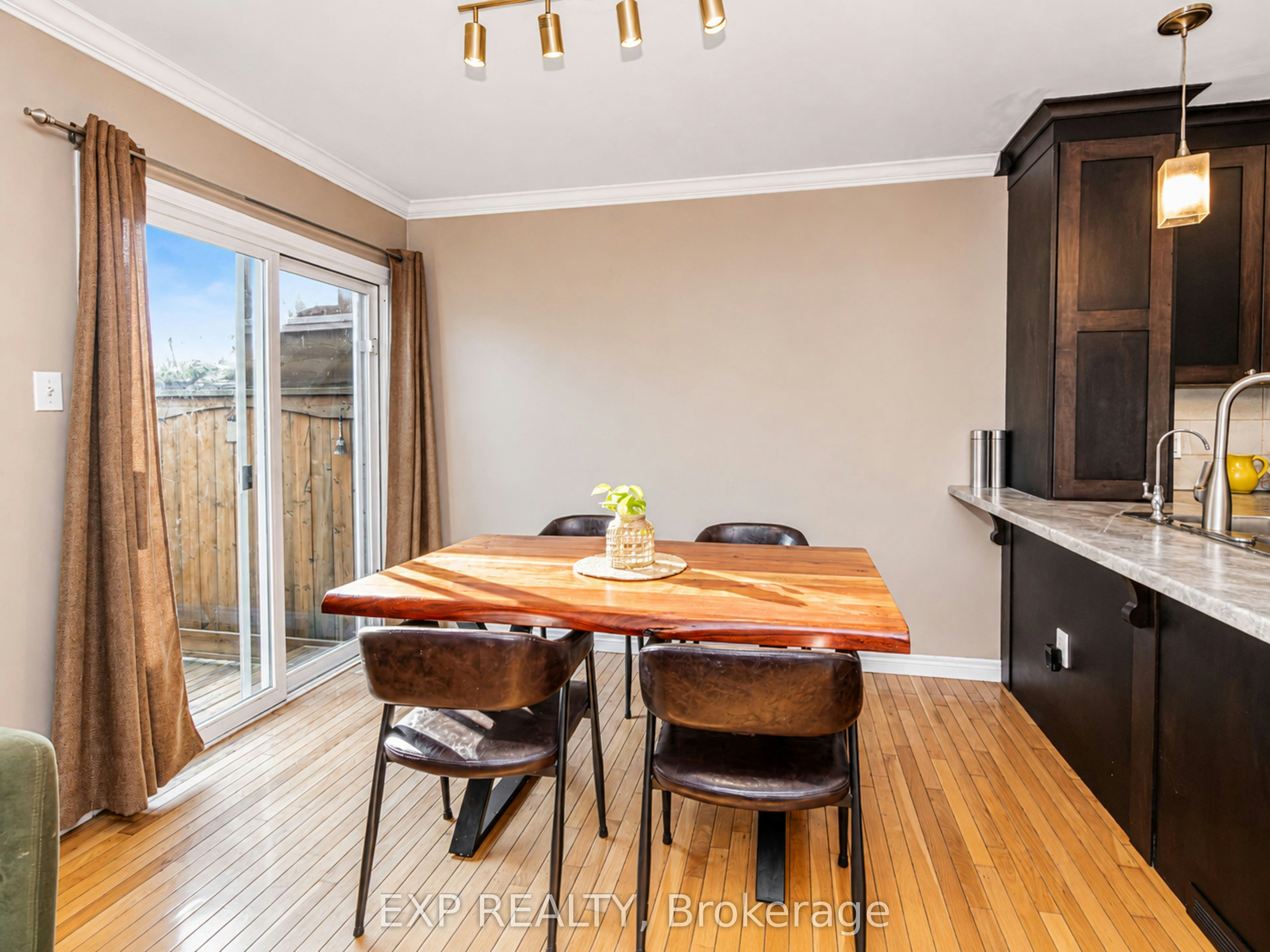 641 Royal Fern Street, Waterloo, ON, N2V 2P6 - 9