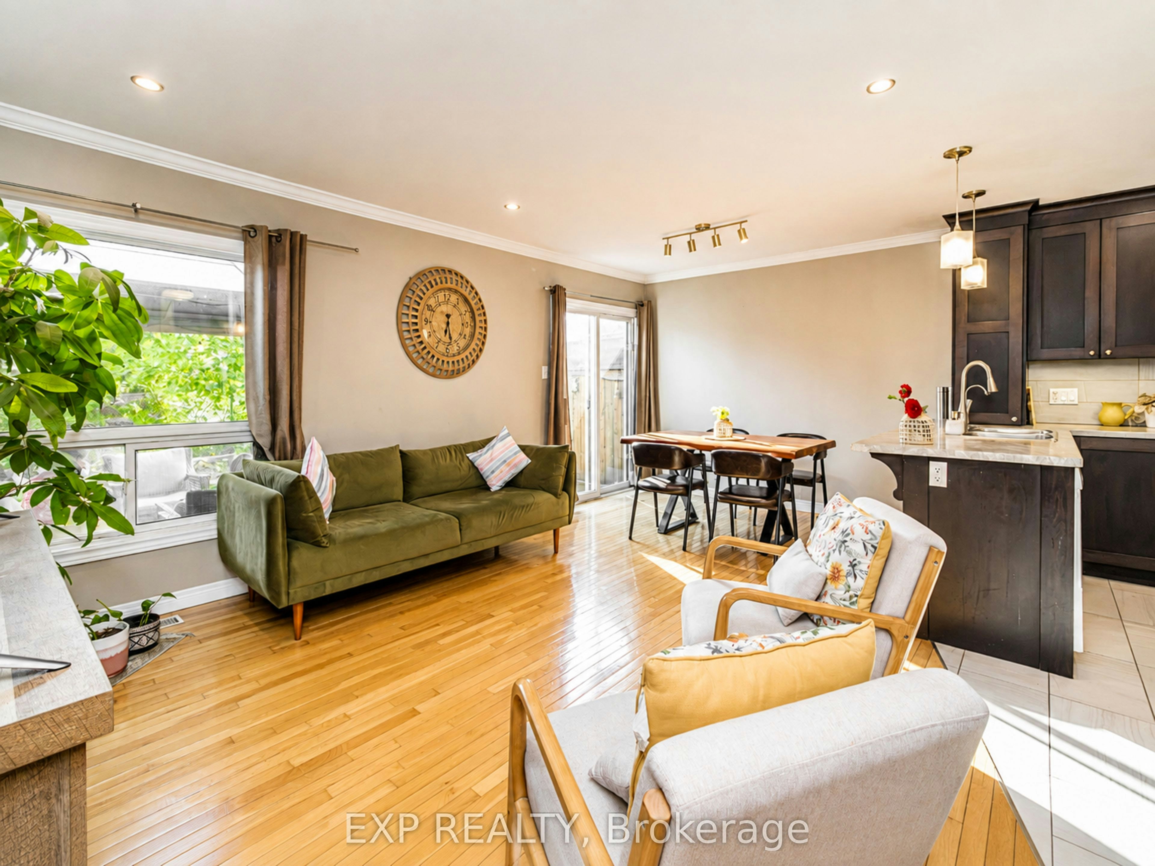 641 Royal Fern Street, Waterloo, ON, N2V 2P6 - 8