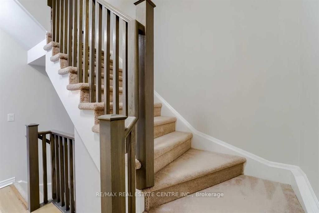 7 Waterview Drive, Hamilton, ON, L8E 0J3 - 24
