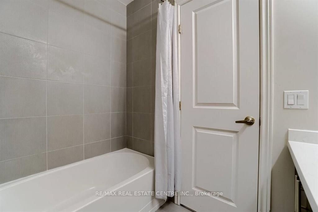 7 Waterview Drive, Hamilton, ON, L8E 0J3 - 31