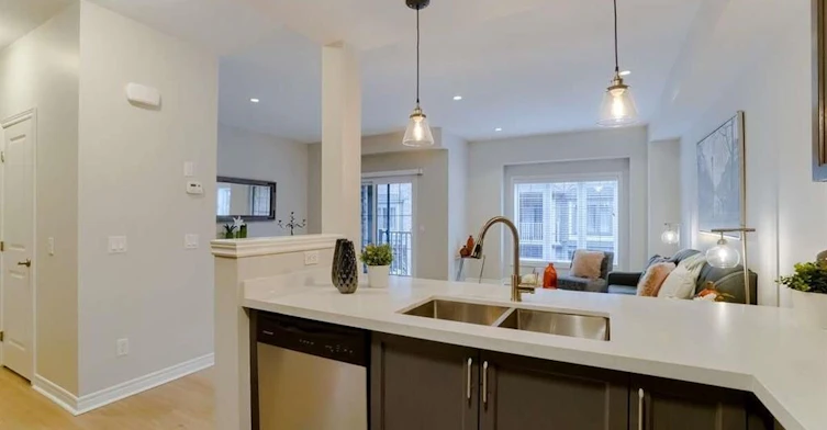 7 Waterview Drive, Hamilton, ON, L8E 0J3 - 20