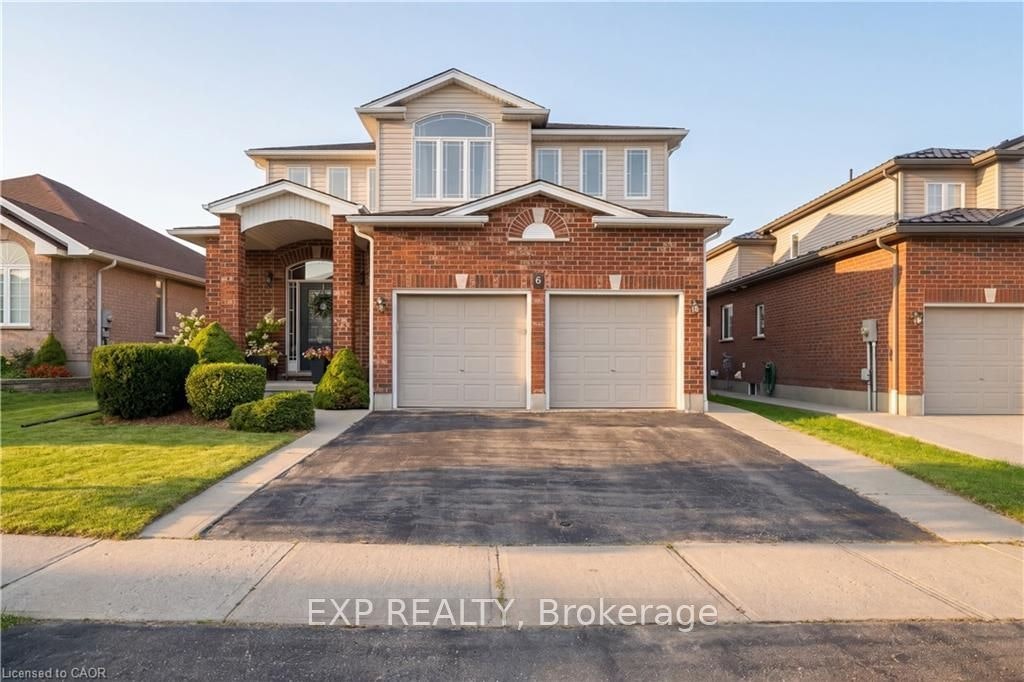 6 Country Clair Street, Kitchener, ON, N2A 4J9
