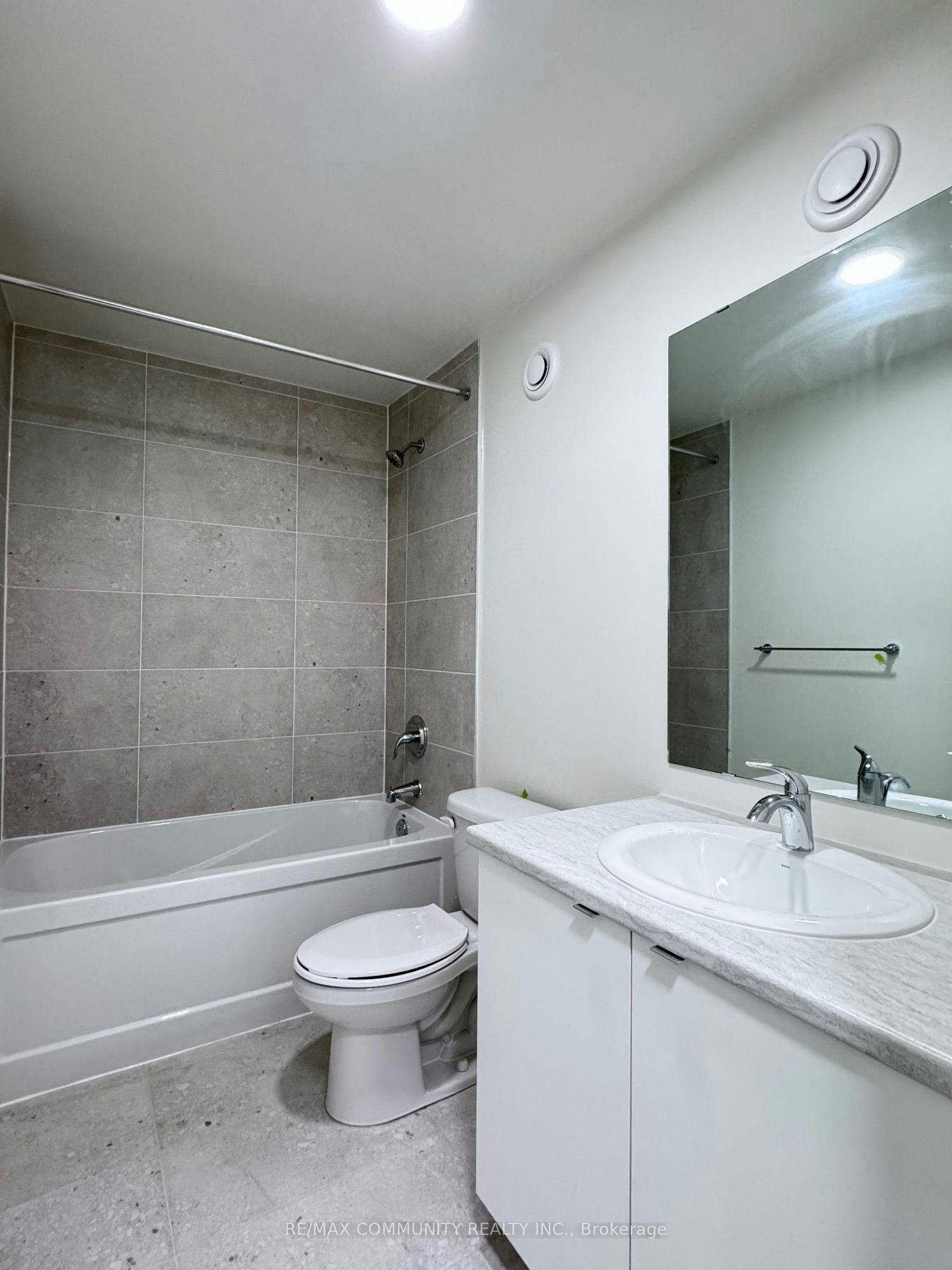 102B-16 Melbourne Avenue, St. Catharines, ON, L2P 0G5 - 12