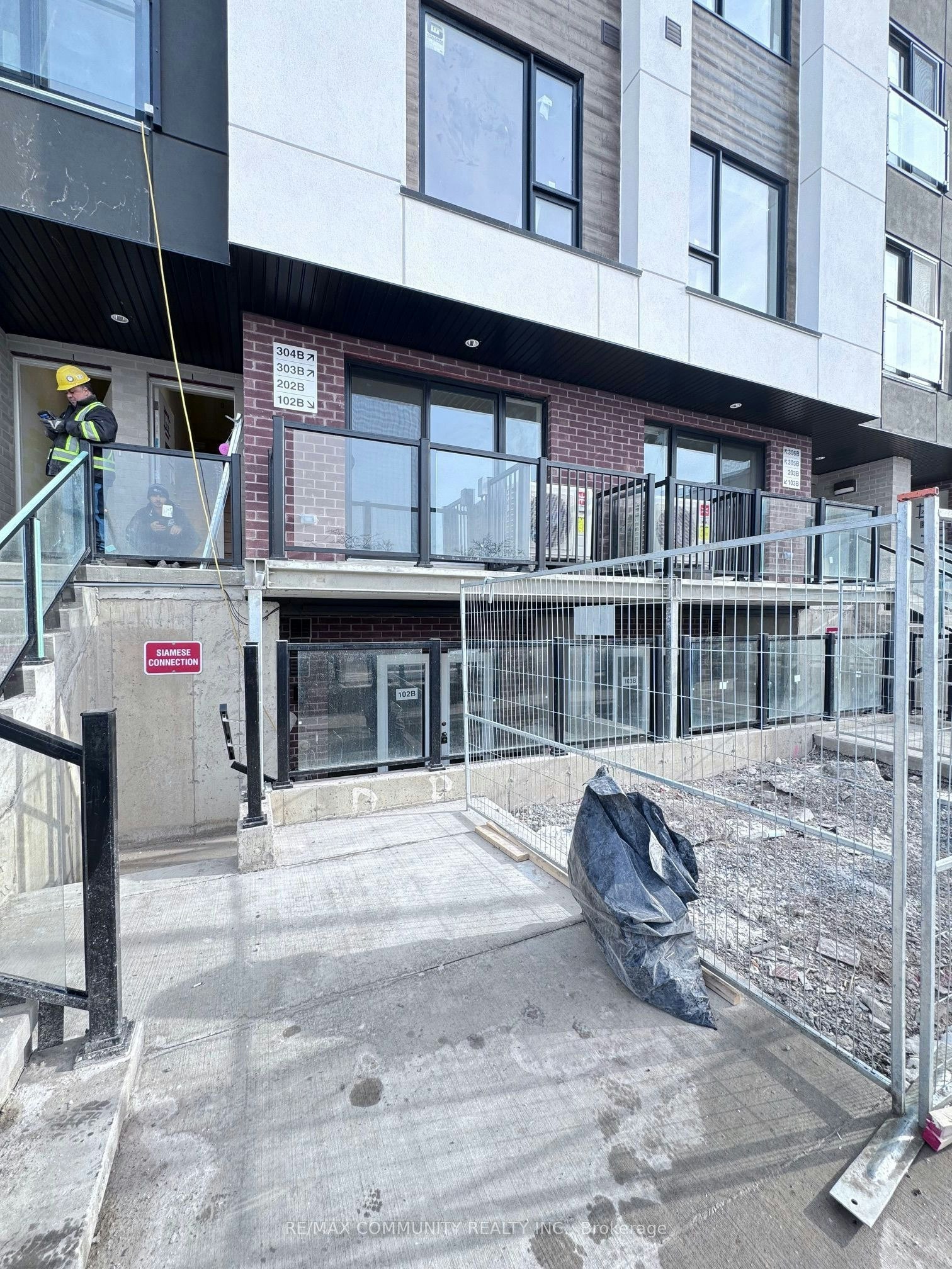 102B-16 Melbourne Avenue, St. Catharines, ON, L2P 0G5 - 4