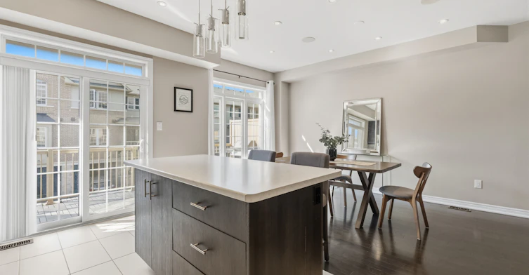9-215 Dundas Street E, Hamilton, ON, L8B 0X2 - 14