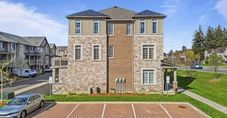9-215 Dundas Street E, Hamilton, ON, L8B 0X2 - 39