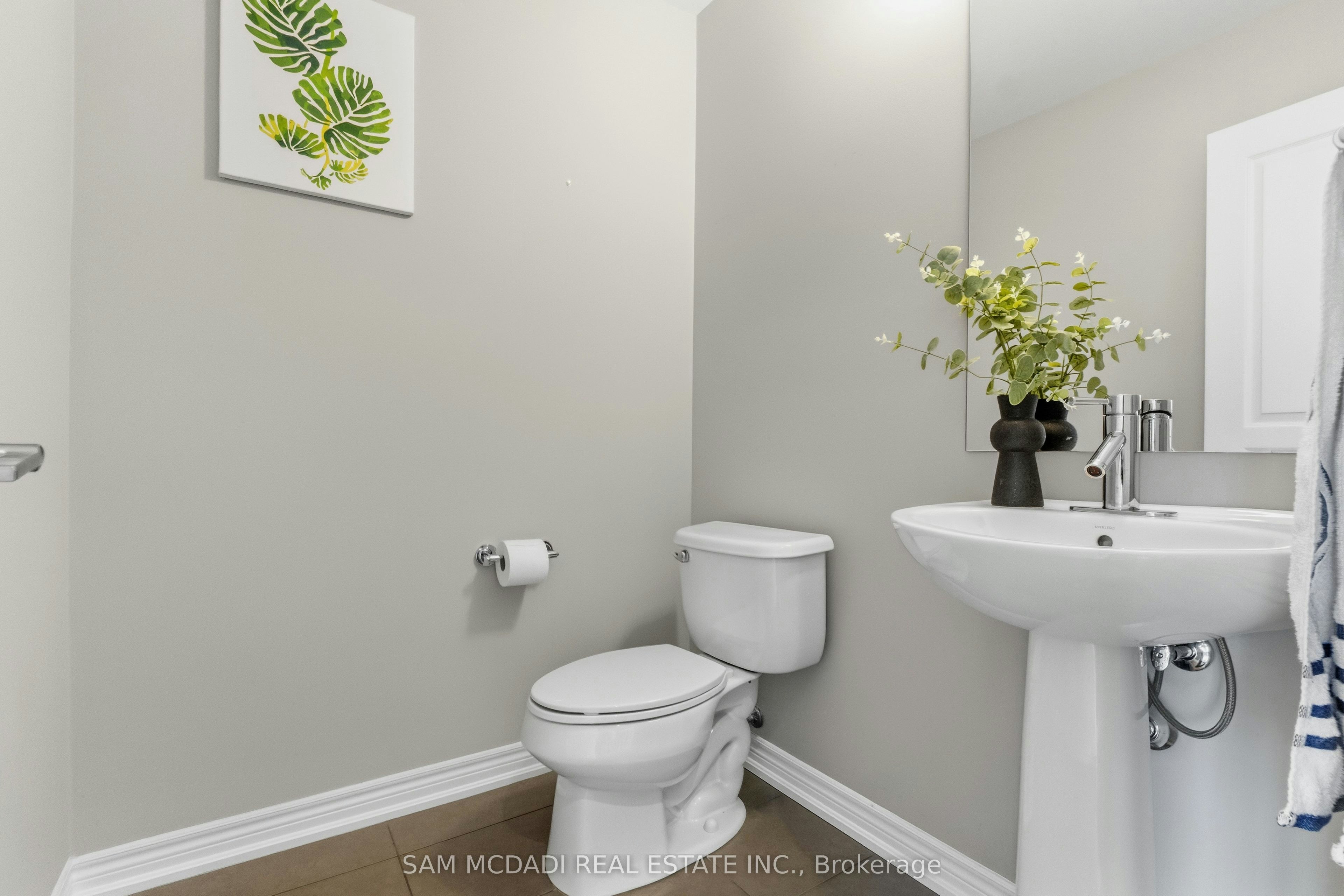 9-215 Dundas Street E, Hamilton, ON, L8B 0X2 - 17