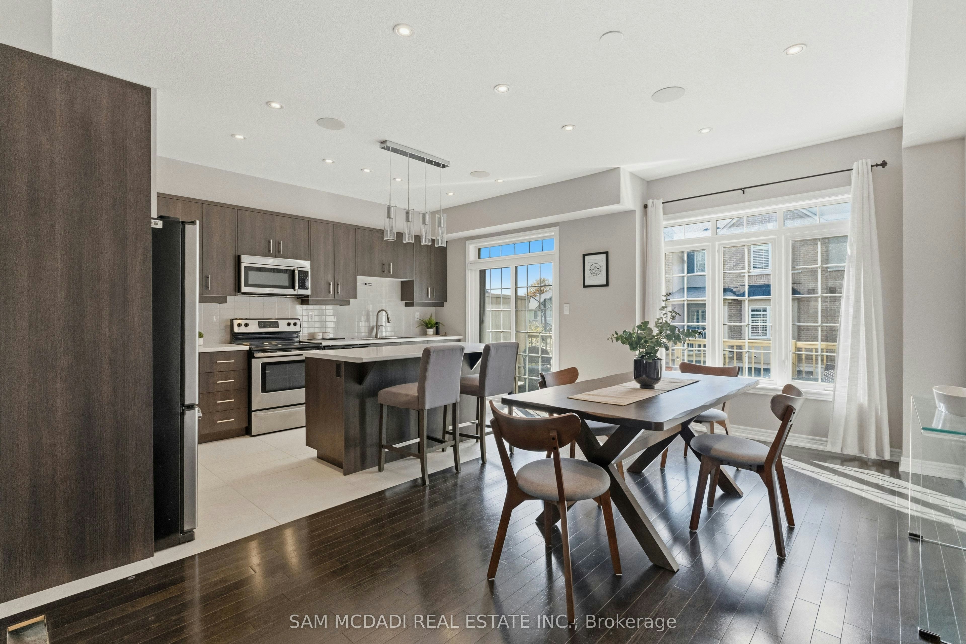 9-215 Dundas Street E, Hamilton, ON, L8B 0X2 - 9