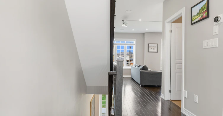9-215 Dundas Street E, Hamilton, ON, L8B 0X2 - 5