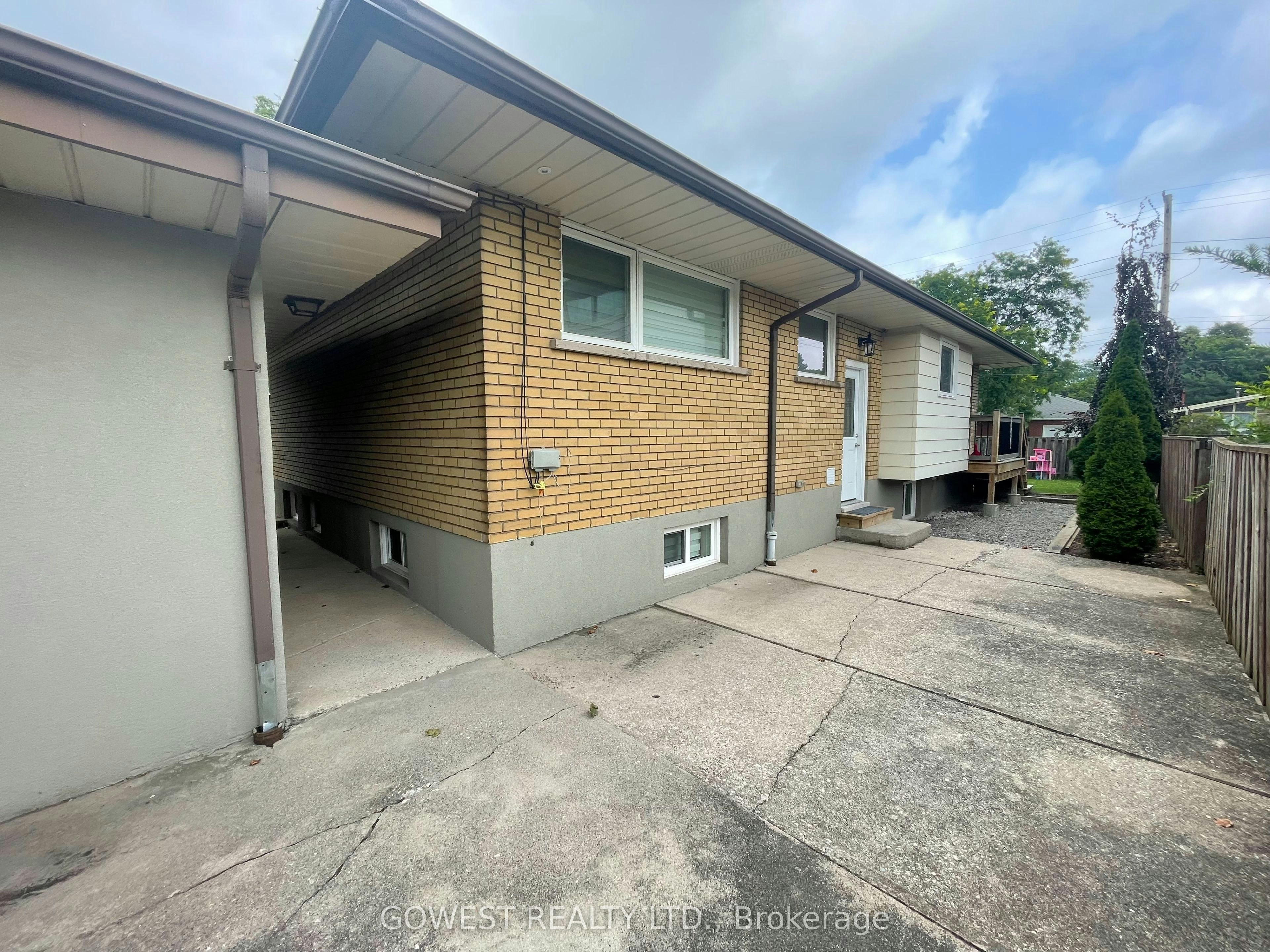 Lower-42 Briarwood Crescent, Hamilton, ON, L9C 4B9 - 14