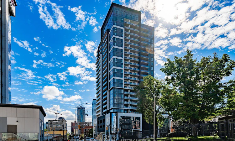 610-15 Queen Street S