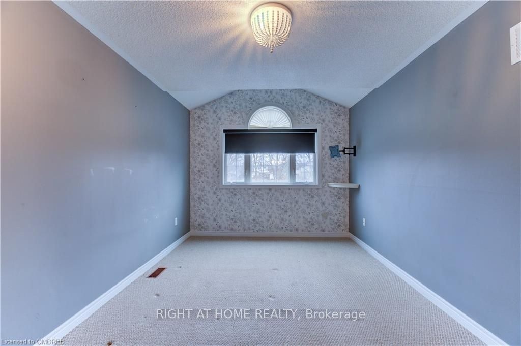 60-20 Mcconkey Crescent, Brantford, ON, N3S 0B8 - 9
