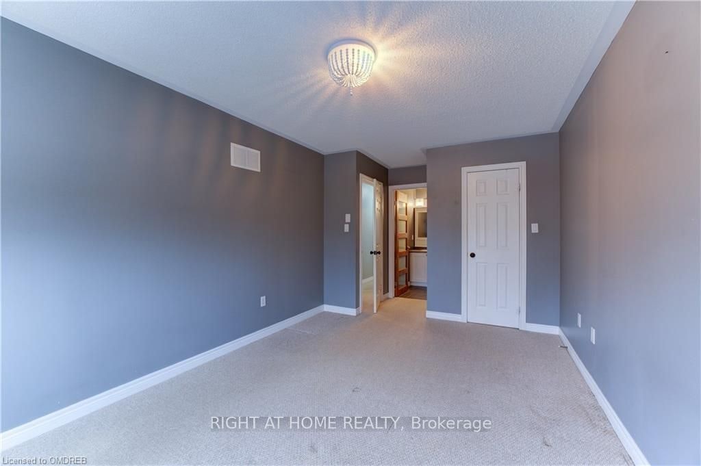 60-20 Mcconkey Crescent, Brantford, ON, N3S 0B8 - 10