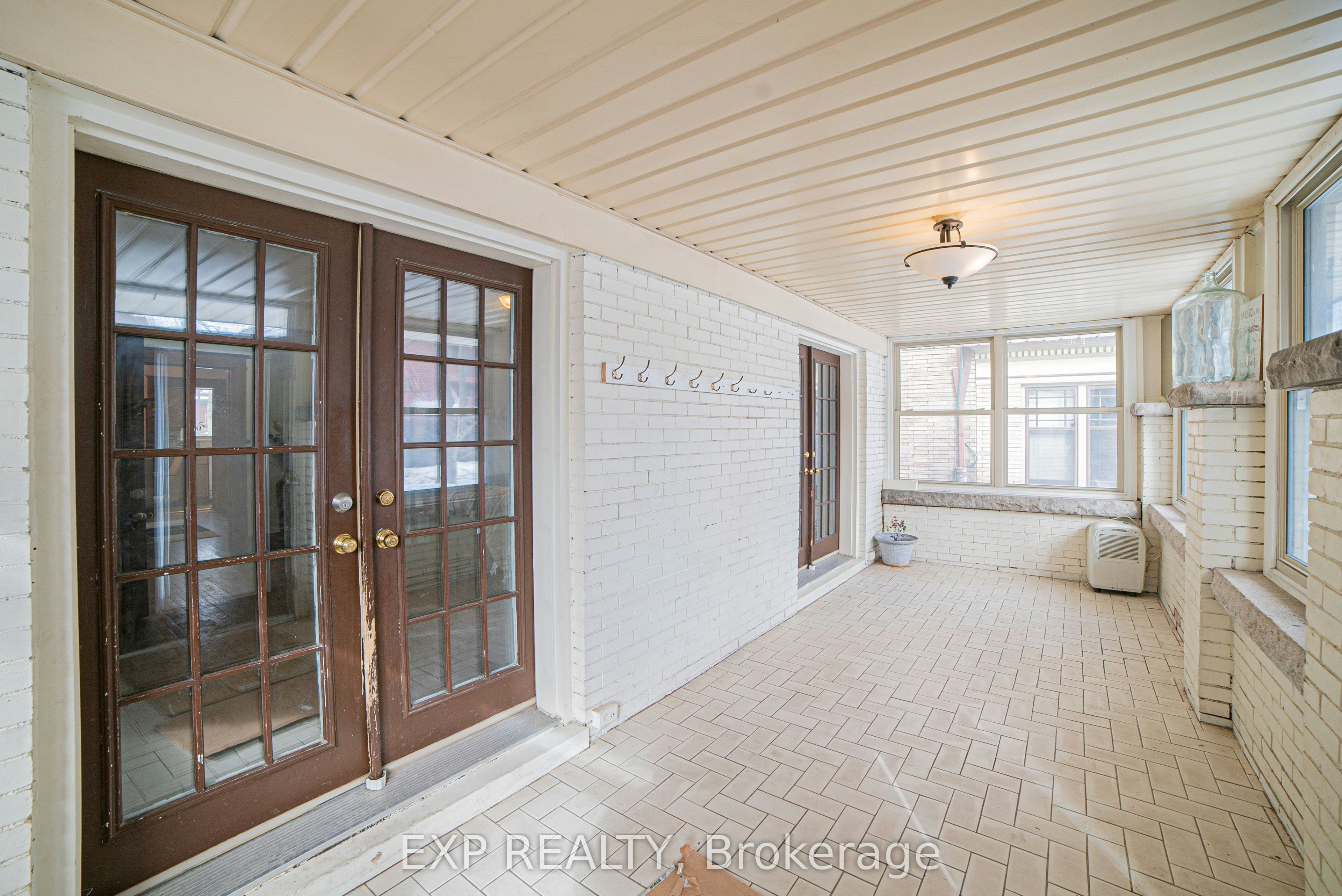 Main-52 Proctor Boulevard, Hamilton, ON, L8M 2M4 - 2