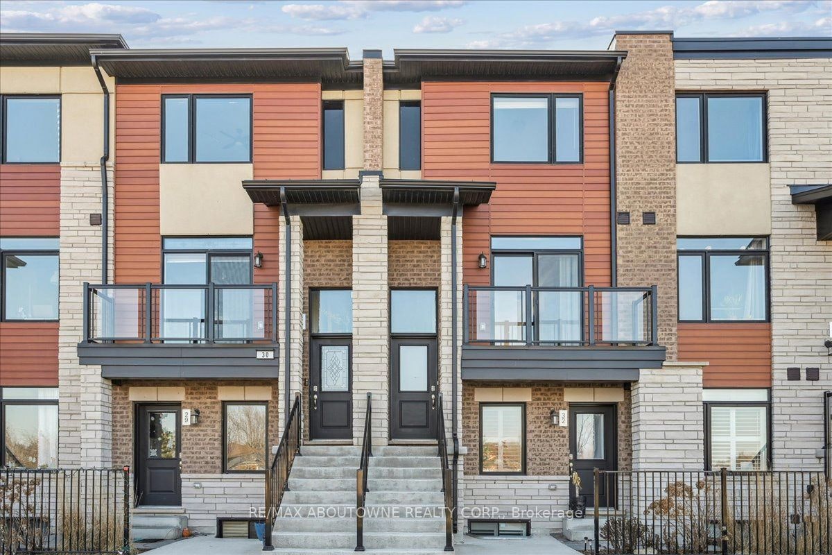 31-590 North Service Road, Hamilton, ON, L8E 0K5