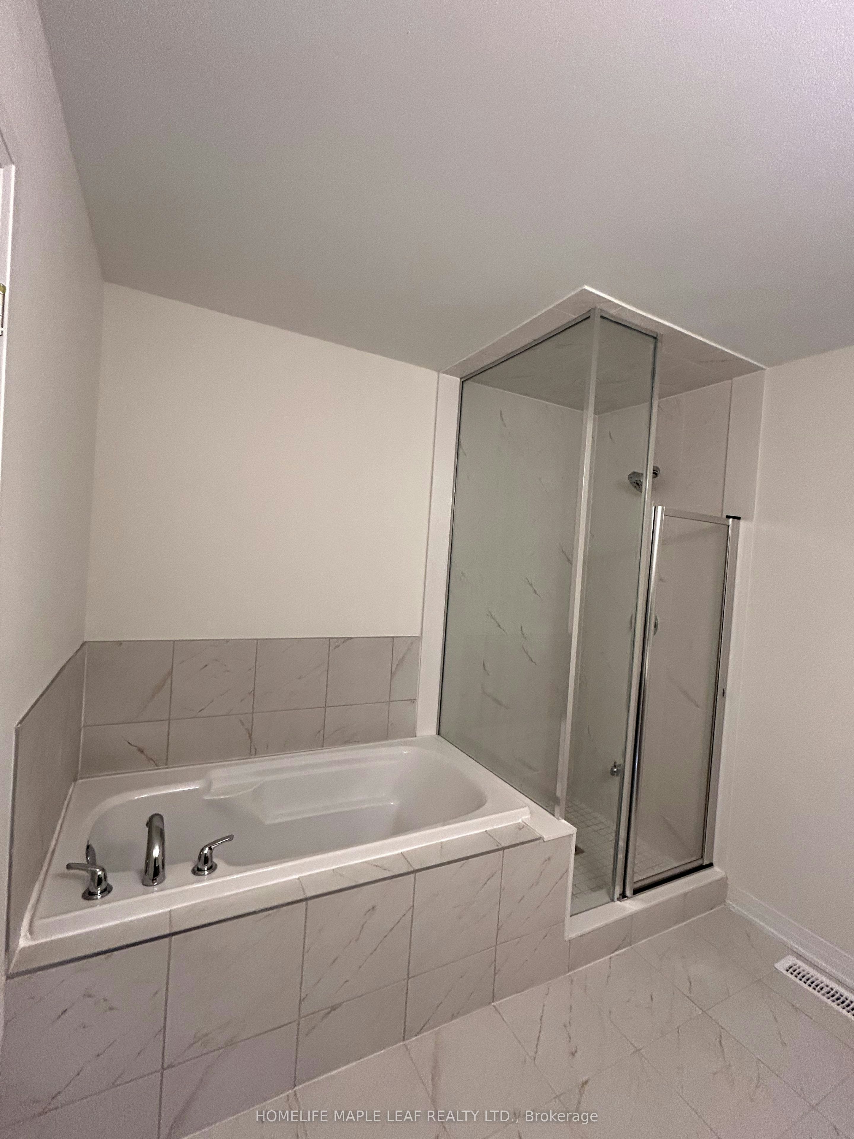 207-585 Colborne Street, Brantford, ON, N3S 0K4 - 17