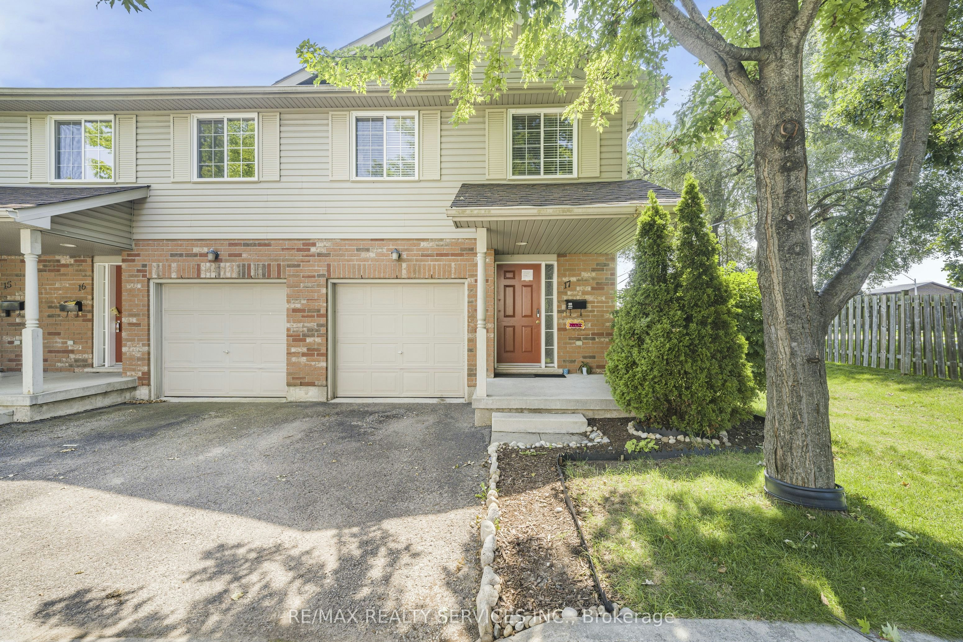 17-120 Dudhope Avenue, Cambridge, ON, N1R 4T7