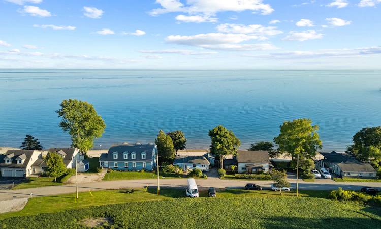 71 Lighthouse Dr Drive