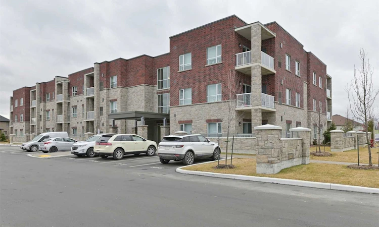 208-529 South Pelham Road