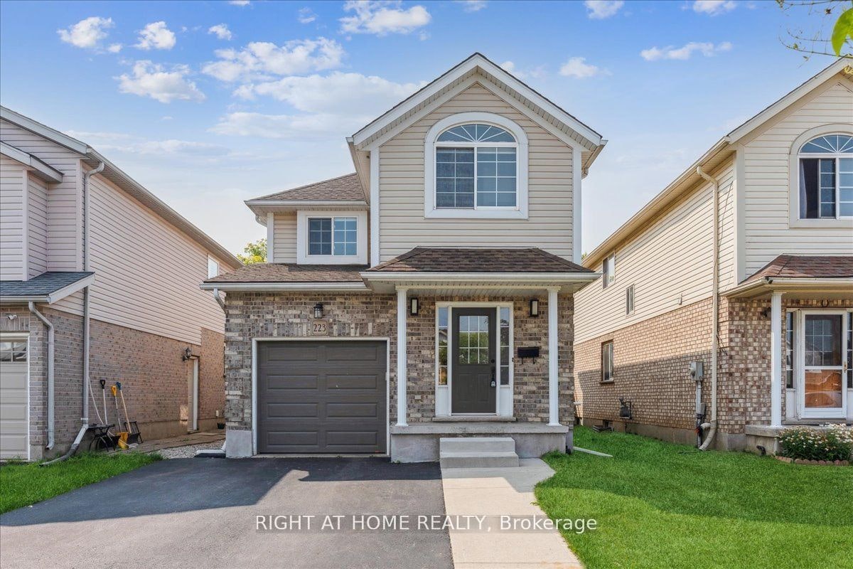 223 Grey Fox Drive, Kitchener, ON, N2E 3N7