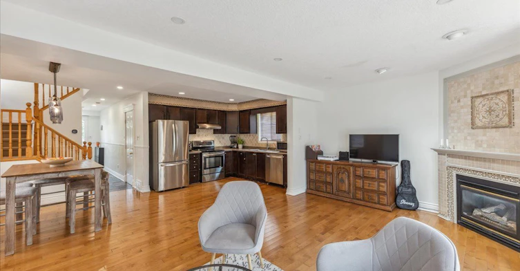223 Grey Fox Drive, Kitchener, ON, N2E 3N7 - 3