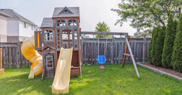 223 Grey Fox Drive, Kitchener, ON, N2E 3N7 - 23