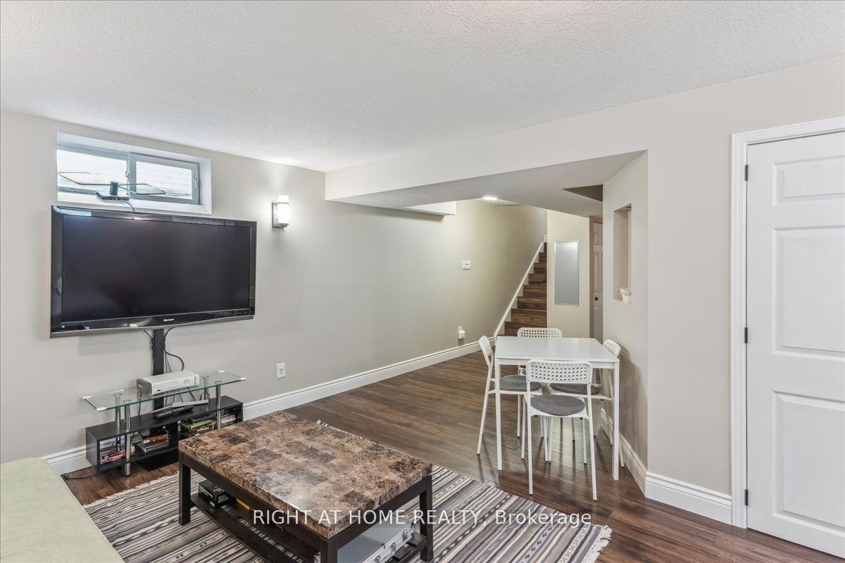 223 Grey Fox Drive, Kitchener, ON, N2E 3N7 - 21