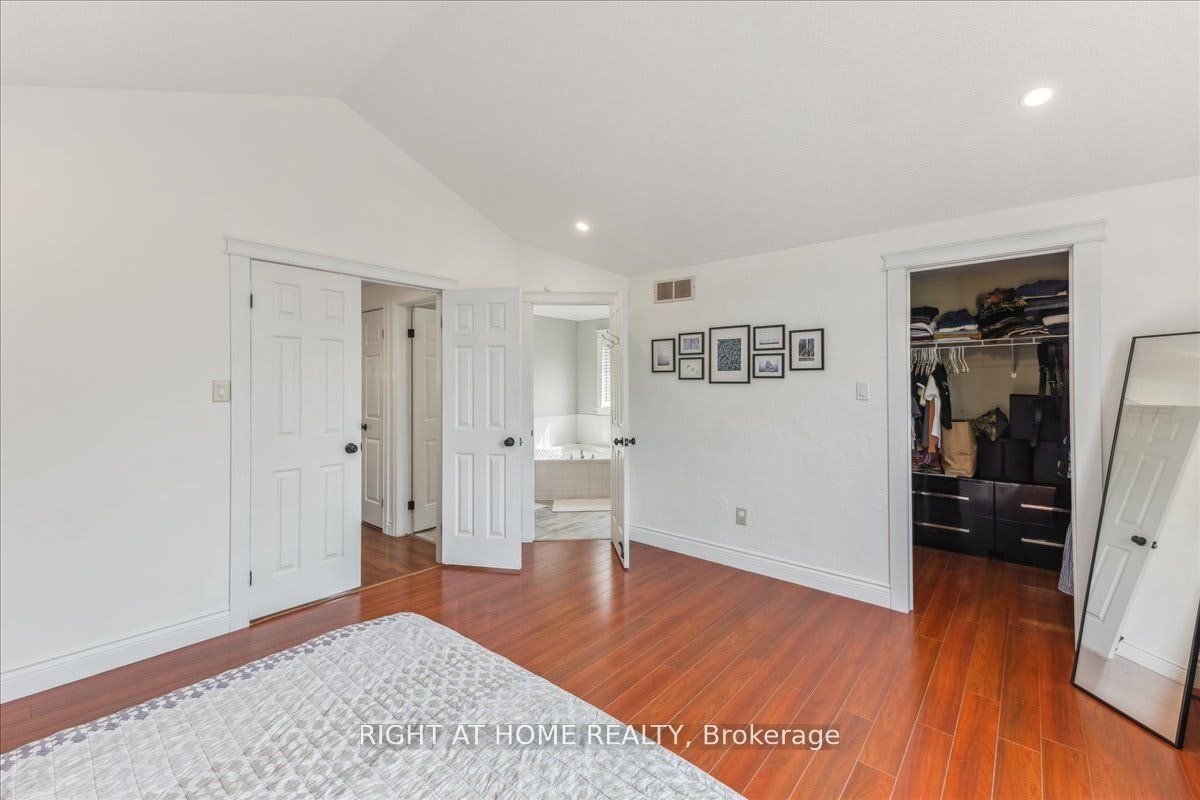 223 Grey Fox Drive, Kitchener, ON, N2E 3N7 - 12