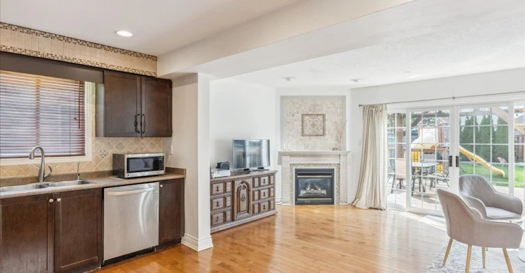223 Grey Fox Drive, Kitchener, ON, N2E 3N7 - 6