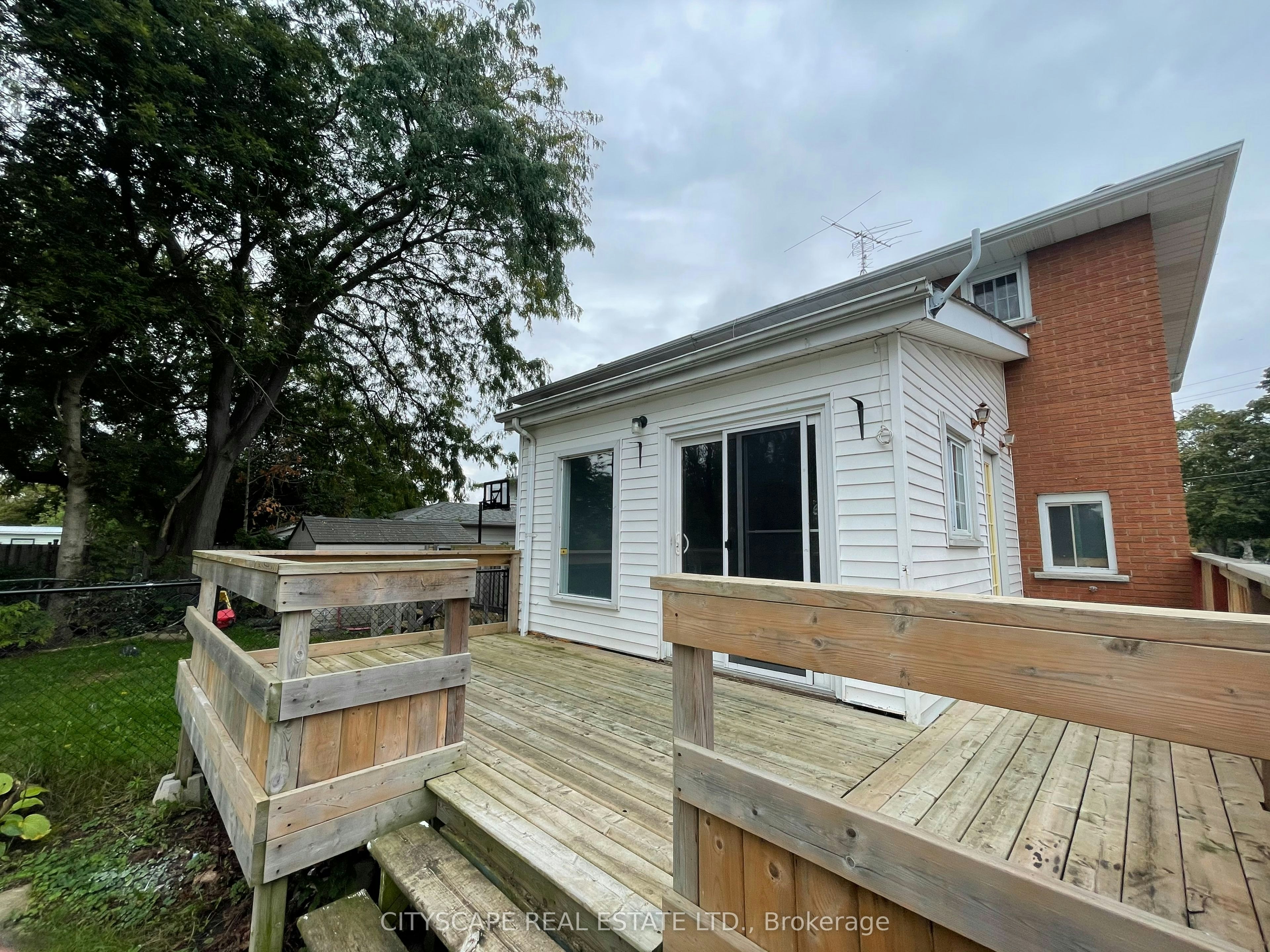 594 Bunting Road, St. Catharines, ON, L2M 2Z8 - 8