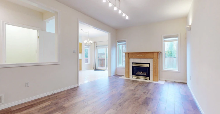 32 Holkham Avenue, Hamilton, ON, L9K 0H3 - 8