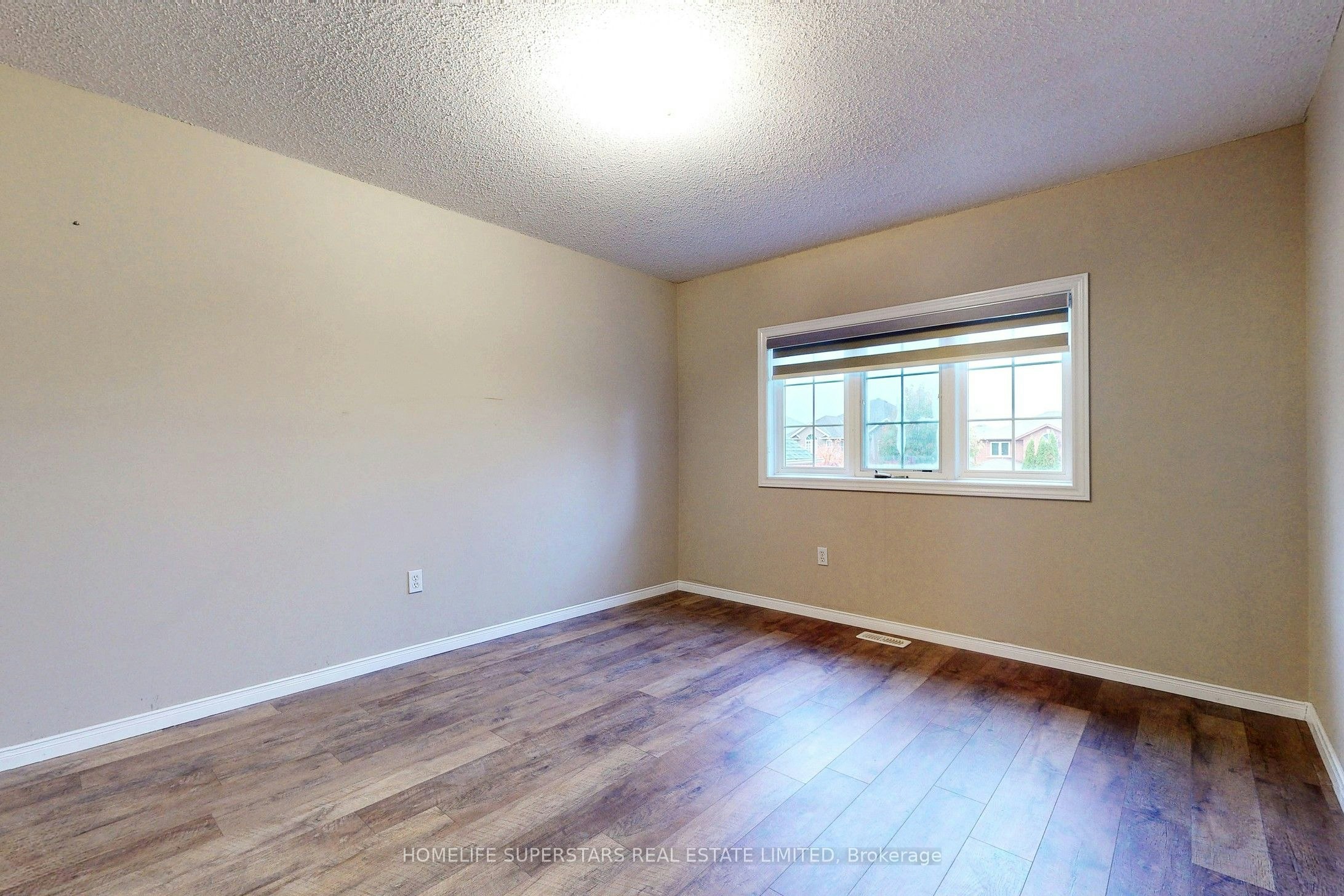 32 Holkham Avenue, Hamilton, ON, L9K 0H3 - 22