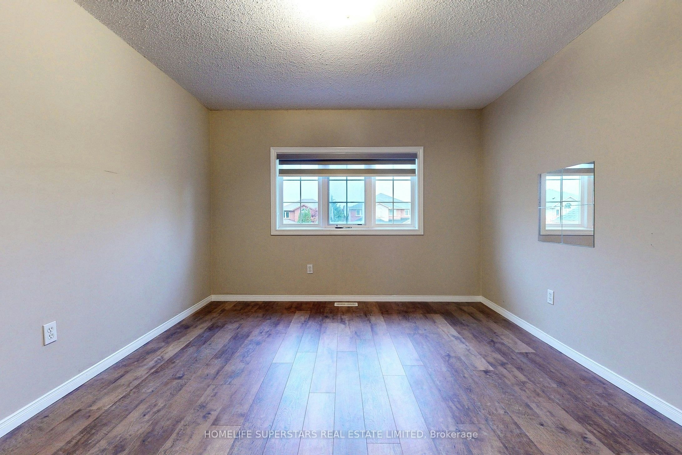 32 Holkham Avenue, Hamilton, ON, L9K 0H3 - 23