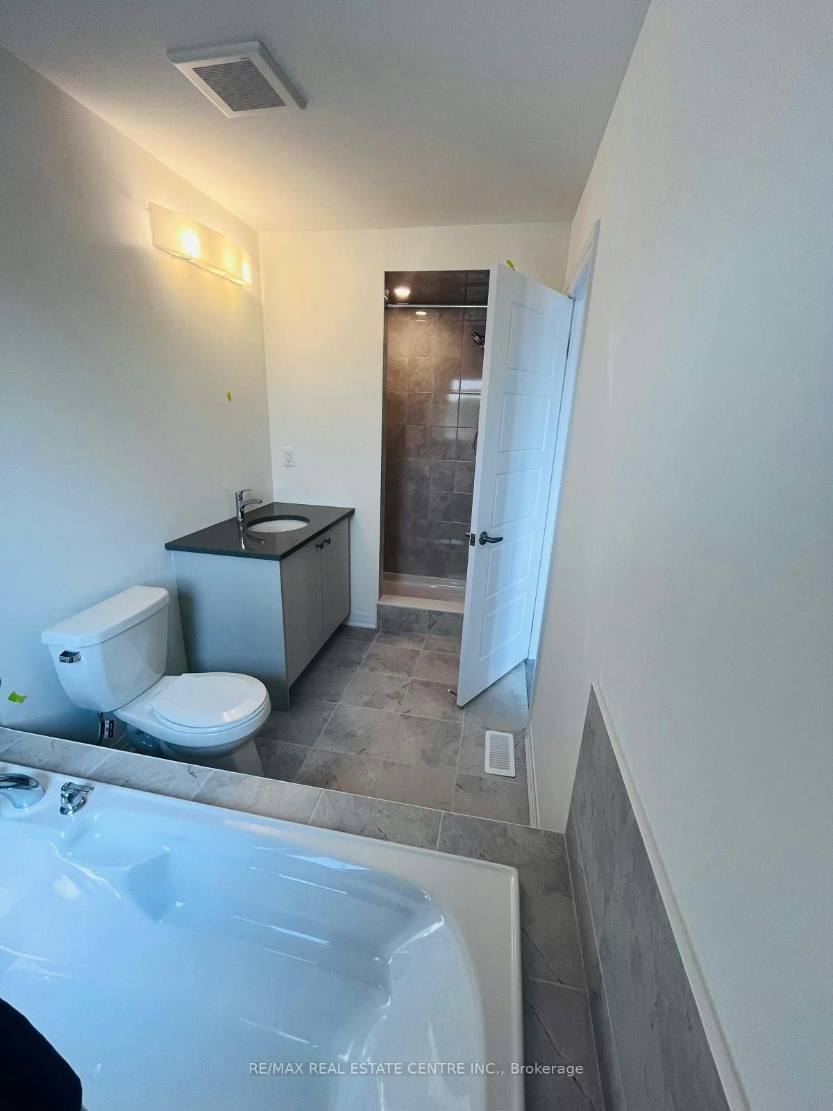 331 Port Crescent, Welland, ON, L3B 0N3 - 12