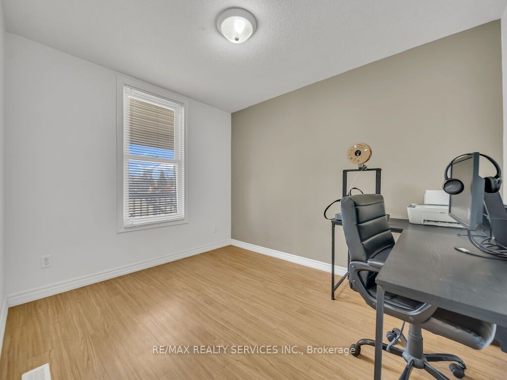65 Moore Street, St. Thomas, ON, N5R 3W4 - 17