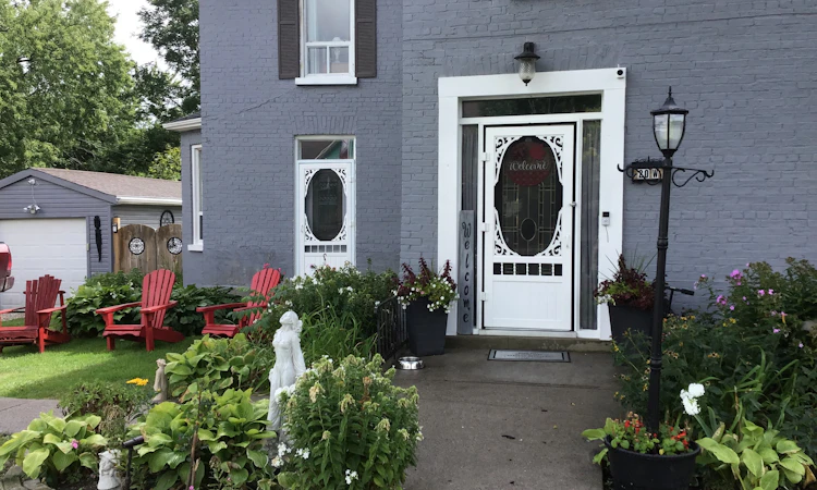 20 King Street W
