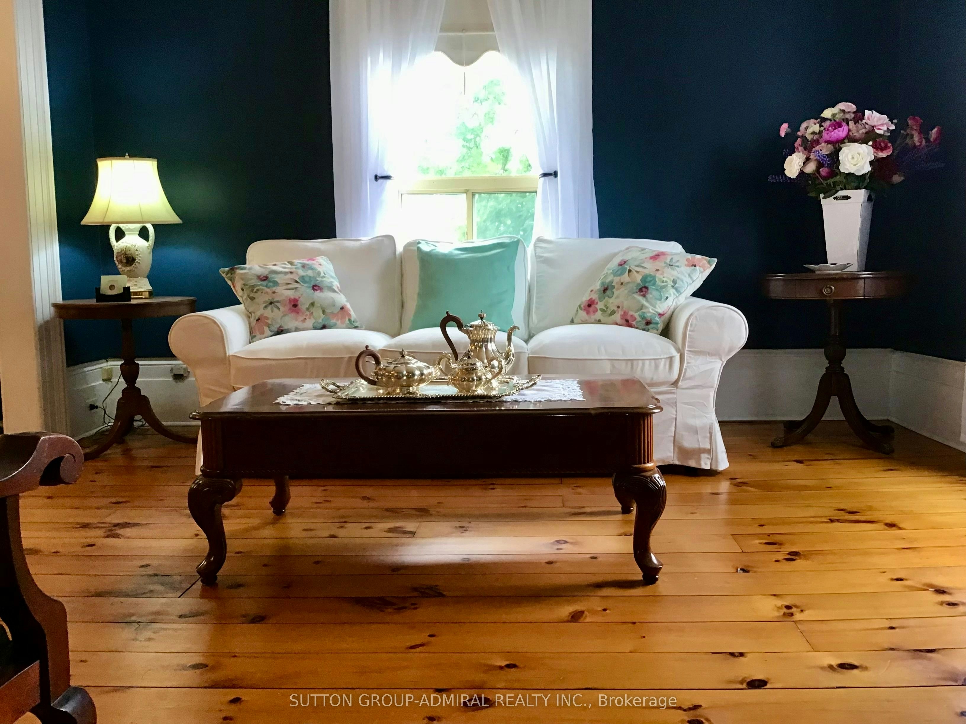 20 King Street W, Kawartha Lakes, ON, K0L 2W0