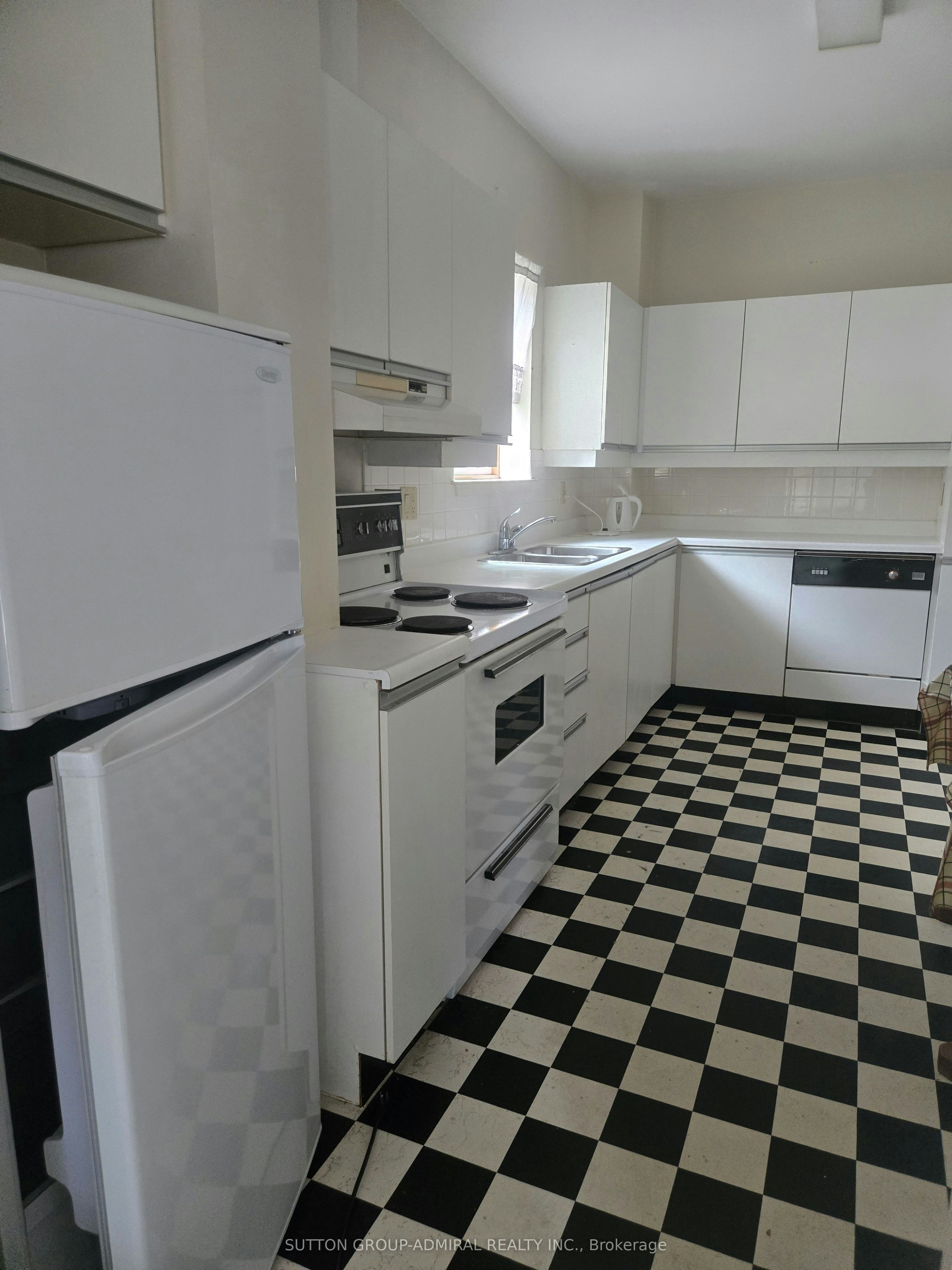 101-257 Bath Road, Kingston, ON, K7M 7T3 - 5