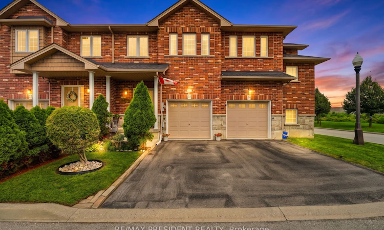 23-45 Seabreeze Crescent