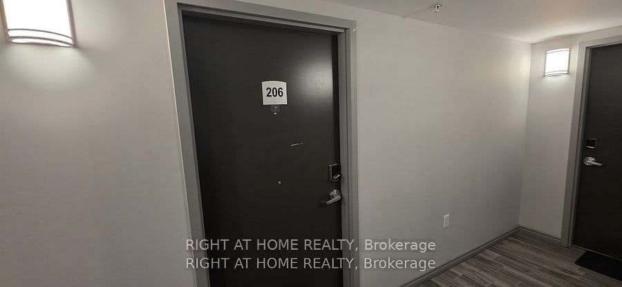 206-275A Larch Street, Waterloo, ON, N5L 0J1 - 6
