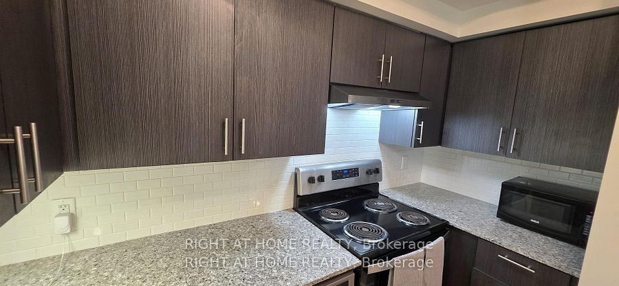 206-275A Larch Street, Waterloo, ON, N5L 0J1 - 9