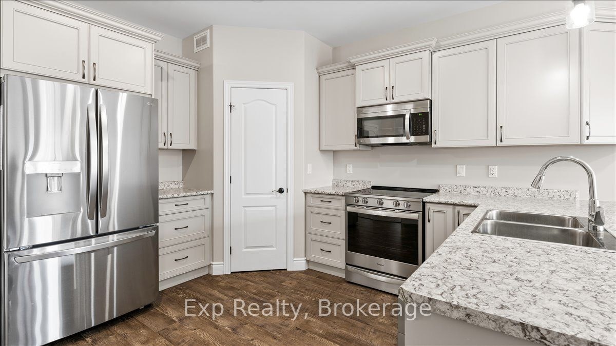 3 Farmington Crescent, Belleville, ON, K8N 0J9 - 4