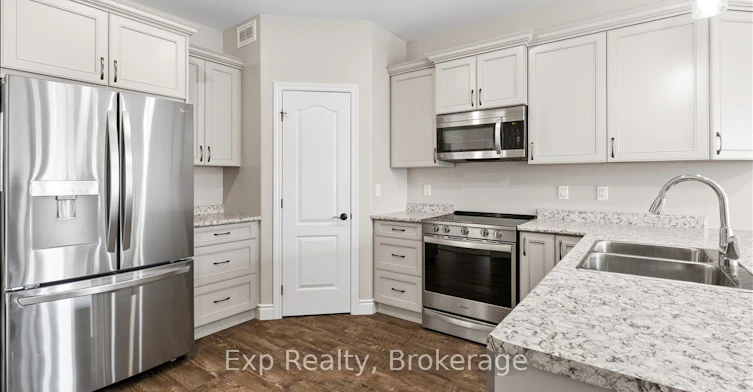 3 Farmington Crescent, Belleville, ON, K8N 0J9 - 4