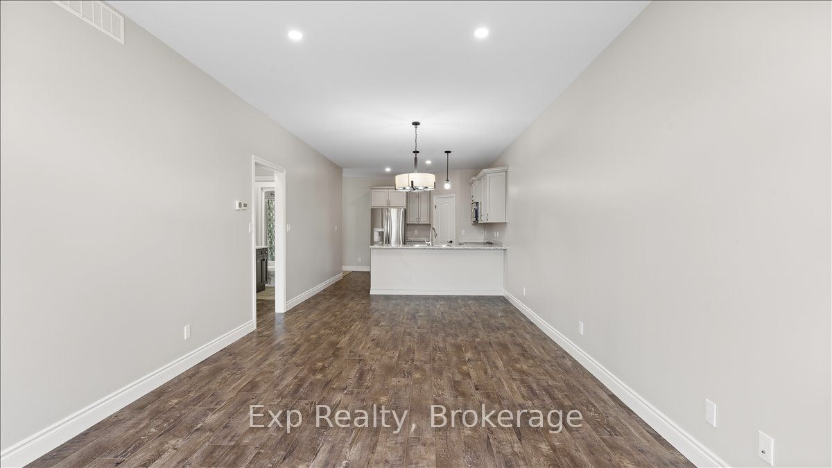 3 Farmington Crescent, Belleville, ON, K8N 0J9 - 8