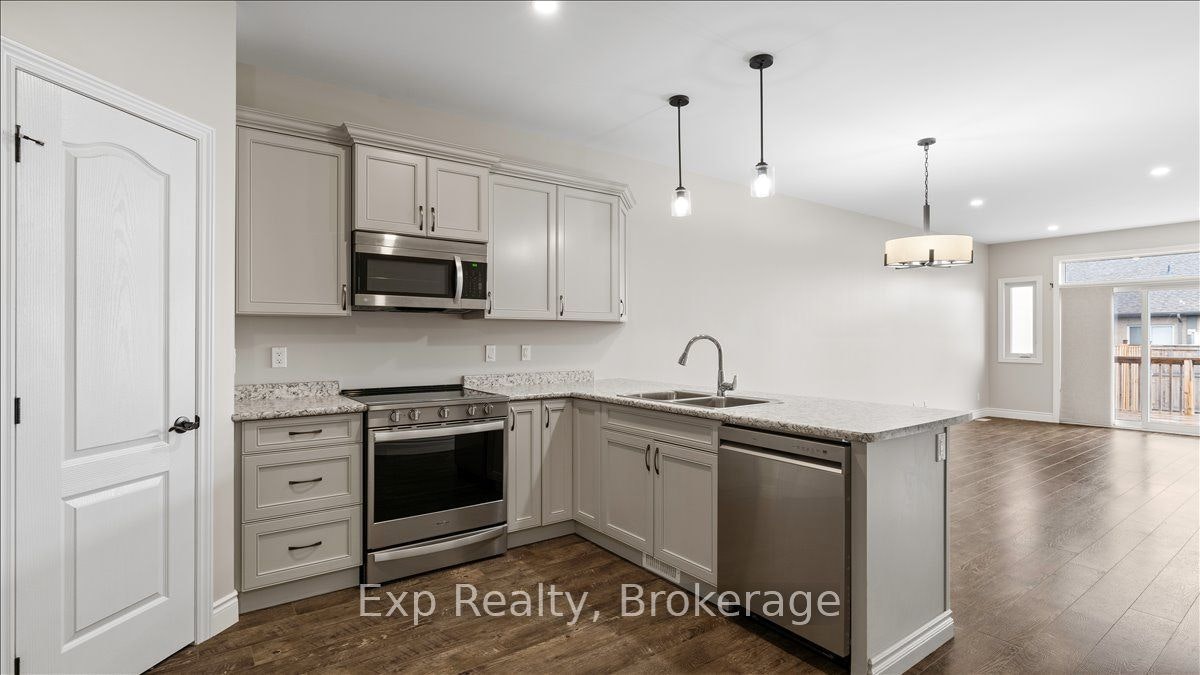 3 Farmington Crescent, Belleville, ON, K8N 0J9 - 2