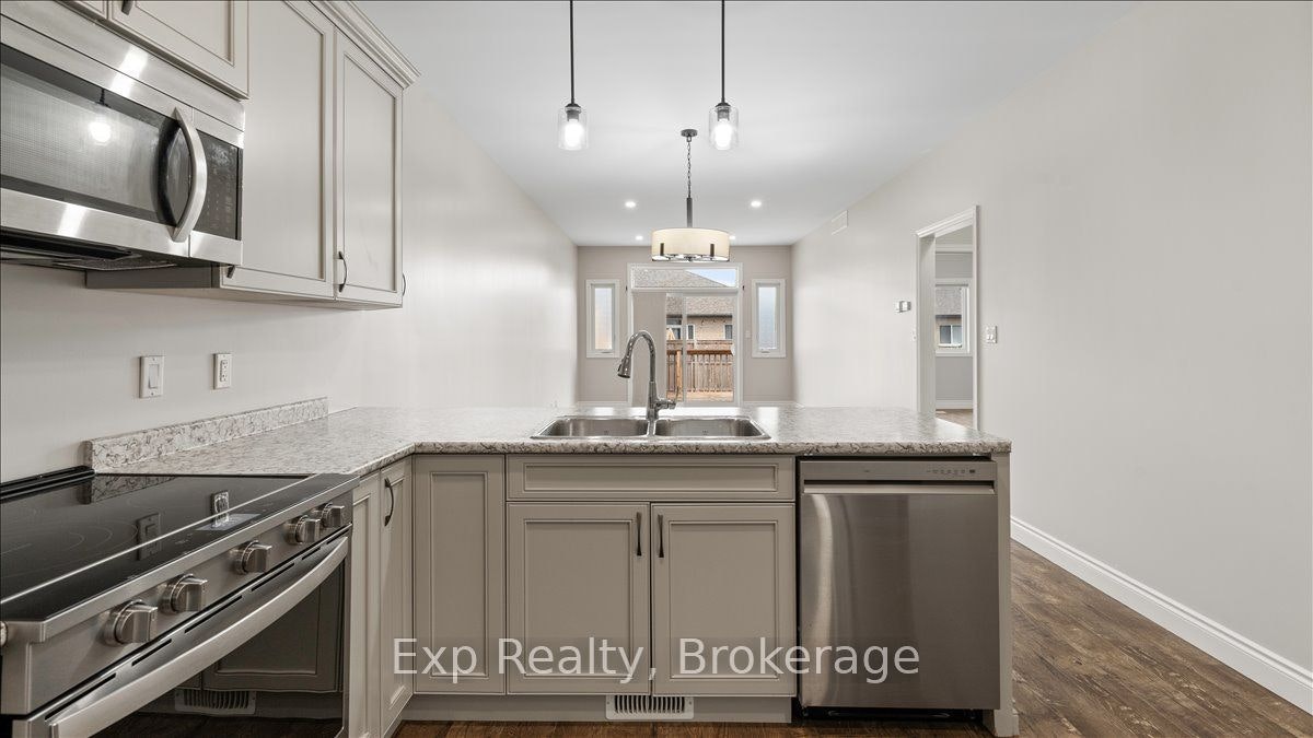 3 Farmington Crescent, Belleville, ON, K8N 0J9 - 6